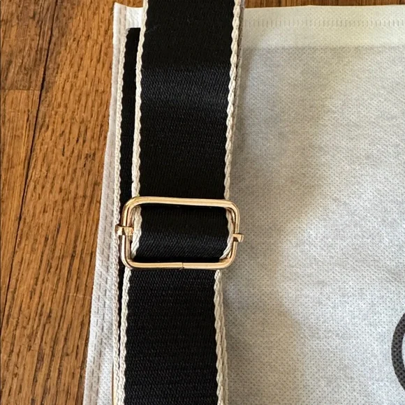 😎Set of two Bostanten adjustable replacement straps for a crossbody purse. - Picture 3 of 6